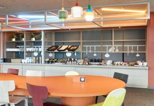 Hotels B&B HOTEL Marne-la-Vallee Val d-Europe : photos des chambres