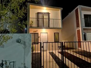 Bonita Casa en fraccionamiento privado cerca del aeropuerto - Apodaca