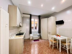 Moderno e Luminoso Monolocale con Terrazza Privata