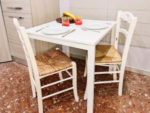 Moderno e Luminoso Monolocale con Terrazza Privata