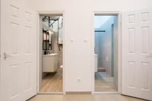 Luxurious Downtown Family Suite