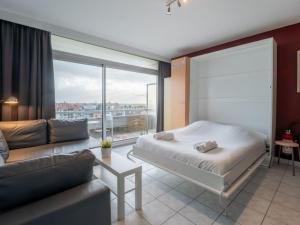 Studio Studio 502 with parking by Interhome