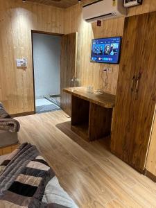 avadh guest house