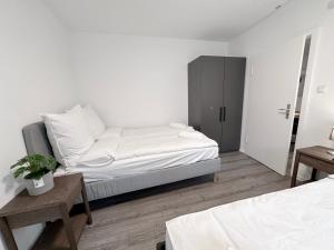 City Apartments Essen for up to 6 person with 4K TV and kitchen