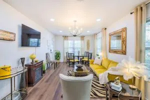 Lovely Historic Fort Worth Home with Deck - Benbrook