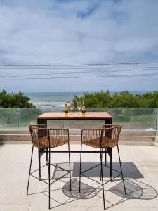 Alquiler De Departamento Monoambiente Con Terraza, Frente Al Mar En La Costa Quequén, Con Pileta, Solarium y Sum Con Parrilla - Quequén