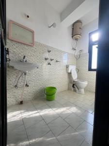 The Oasis Holiday Home & Restaurant