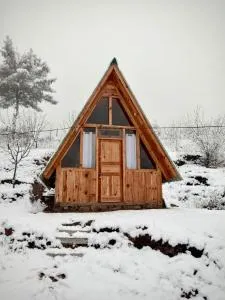 Hima 360 Vistaview Mountain Cabin, Bhatkanda - 马恩迪