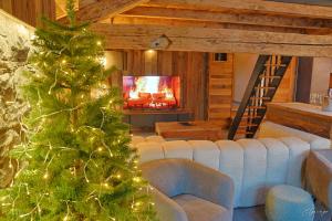 Maisons de vacances Chalet Jean (Coeur de Morzine) Jacuzzi & Sauna : photos des chambres
