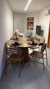 Apartamento quarto e sala a 260m da Praia