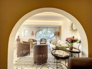 Magnifique Villa classée 4 étoiles avec piscine et vue mer à Cavalière