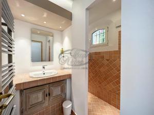 Magnifique Villa classée 4 étoiles avec piscine et vue mer à Cavalière