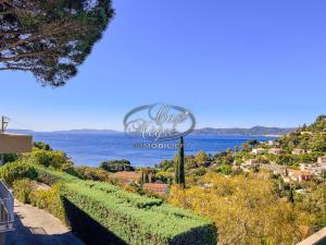 Magnifique appartement moderne en duplex 4 personnes avec terrasse et chambres vue mer à la Fossette - Le Lavandou