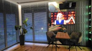 Apartament Dark Prestige NEW ! - dostęp 24h, PROJEKTOR , garaż podziemny , klimatyzacja , duży taras