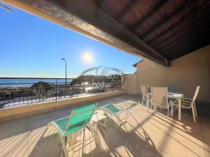 Appartement duplex 4 personnes terrasse vue mer, proche plage de Cavalière - LE LAVANDOU