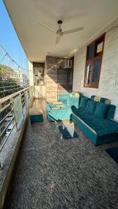 Luxurious house near Yashobhoomi