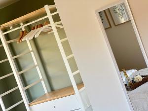 IsaBellescale - Fully equipped house 2km from Brussels South Airport