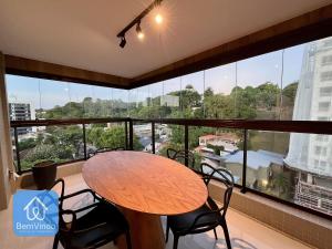 Quarto e Sala Confortável e Completo Na Ondina