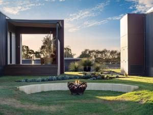 Samphire Chalet Tuart - Luxury Amidst Nature