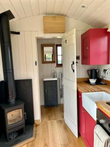 The Hut at Blackberry Barn