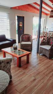 Hermosa y moderna casa en guanaqueros con amplios espacios WiFi y cable