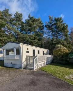 PET FRIENDLY Holiday Home in QUIET CUL DE SAC ON THE VERY POPULAR OAKDENE FOREST PARK - 芬当