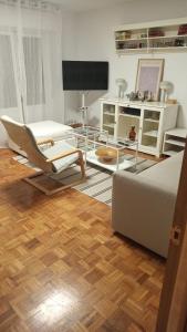 La consulta de Paloma, Plaza encanto historico