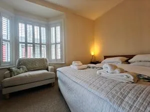 A beautiful home with charm and character - Bromborough