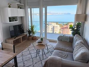Apartement Humilde, Theka Services
