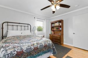 Modern Charm and Garden View