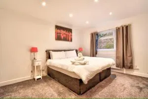 Amazing Beautiful King Size Bedroom 1 - Heybridge Maldon - Tiptree