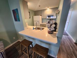 North Shore Inn TC 102