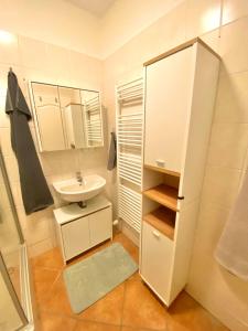 Burgblick Apartment- 60qm, Küche, Waschmaschine, Streamingdienste
