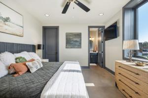 204 East Main - Suite 201