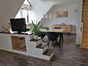 Moderne und ruhige Ferienwohnung - Aurach