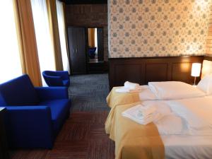 Palazzo Rosso Old Town