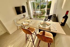 1-bedroom apartment 50 m from the beach with terrace swimming pool AC