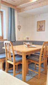 Apartments Amelie -2- mit Wallbox für ihr E-Auto und Garage für 2 Motorräder