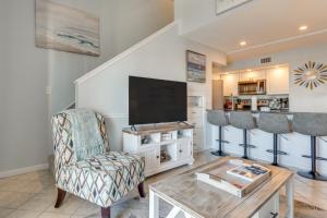 Access to 4 Pools Oceanfront Orange Beach Condo