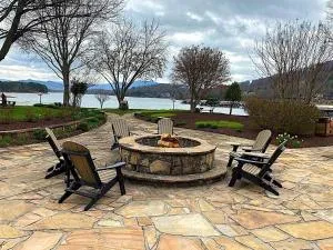 Magic at Lake Chatuge - Elf