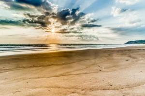 Casa La Palapa, Beachfront Oasis in Tivives!