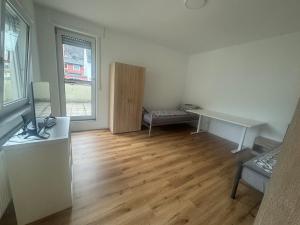 Home-Base Apartment WE28