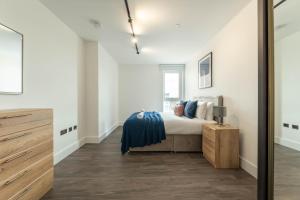 Mitre Rothko by Artsy