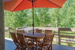 Creekside Condo 1296