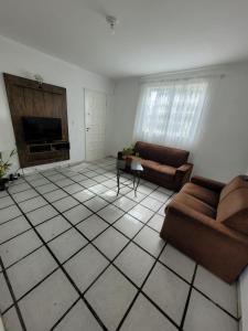 pleasant house 5 min from the soft beach and barra lagoa