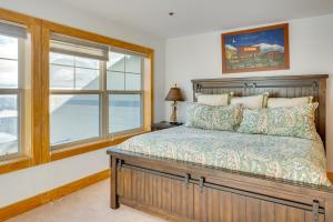 6 Mi to Keystone Resort Dillon Condo with Balcony