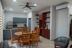 2br2ba Condo 1 block to ocean! - Unit 3