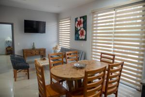 2br2ba Condo 1 block to ocean! - Unit 3