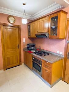 Gueliz center with pool and parking