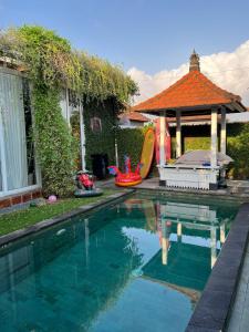 Mess kost Syariah & VILLA BERAWA CANGGU Bike Rental